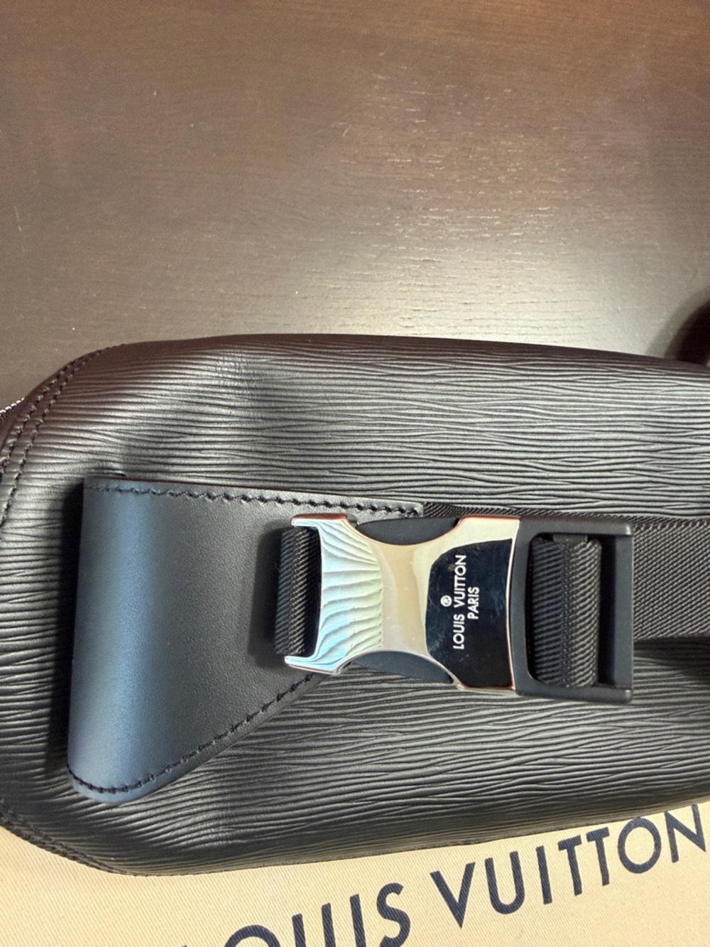 Louis Vuitton Bumbag (Noir) - Picture 2 of 6